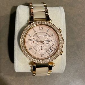 MICHAEL KORS
Parker Rose Gold-Tone Blush Acetate Watch
